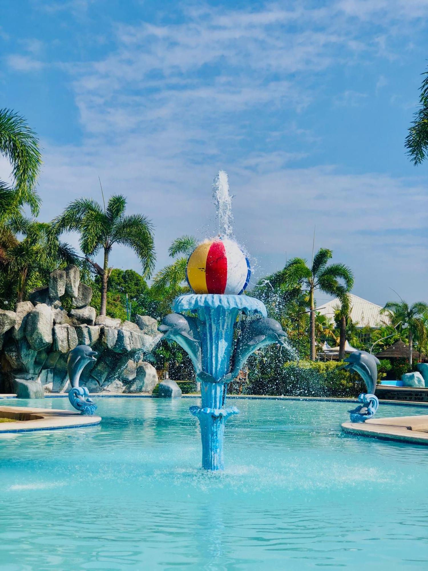 Klir Waterpark Resort And Hotels Guiguinto Экстерьер фото